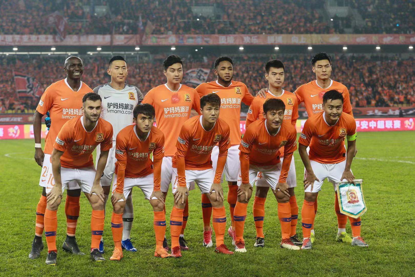 起足够亲近 起足够亲近