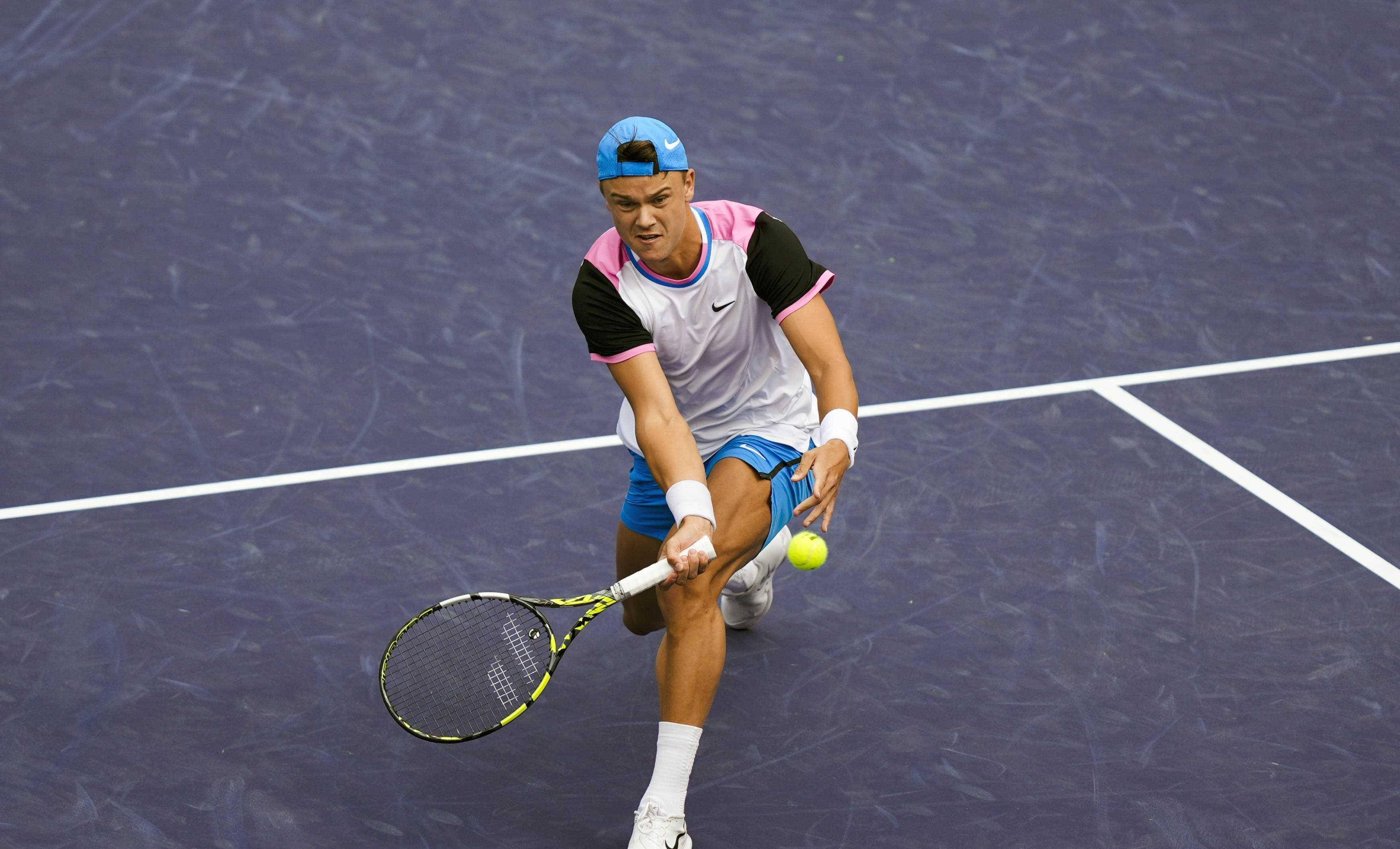 冲击篮筐的 冲击篮筐的